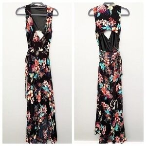 Lulu's deep-V floral wrap maxi dress
